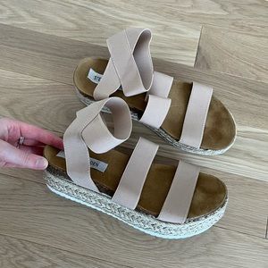 Steve Madden platform sandals
